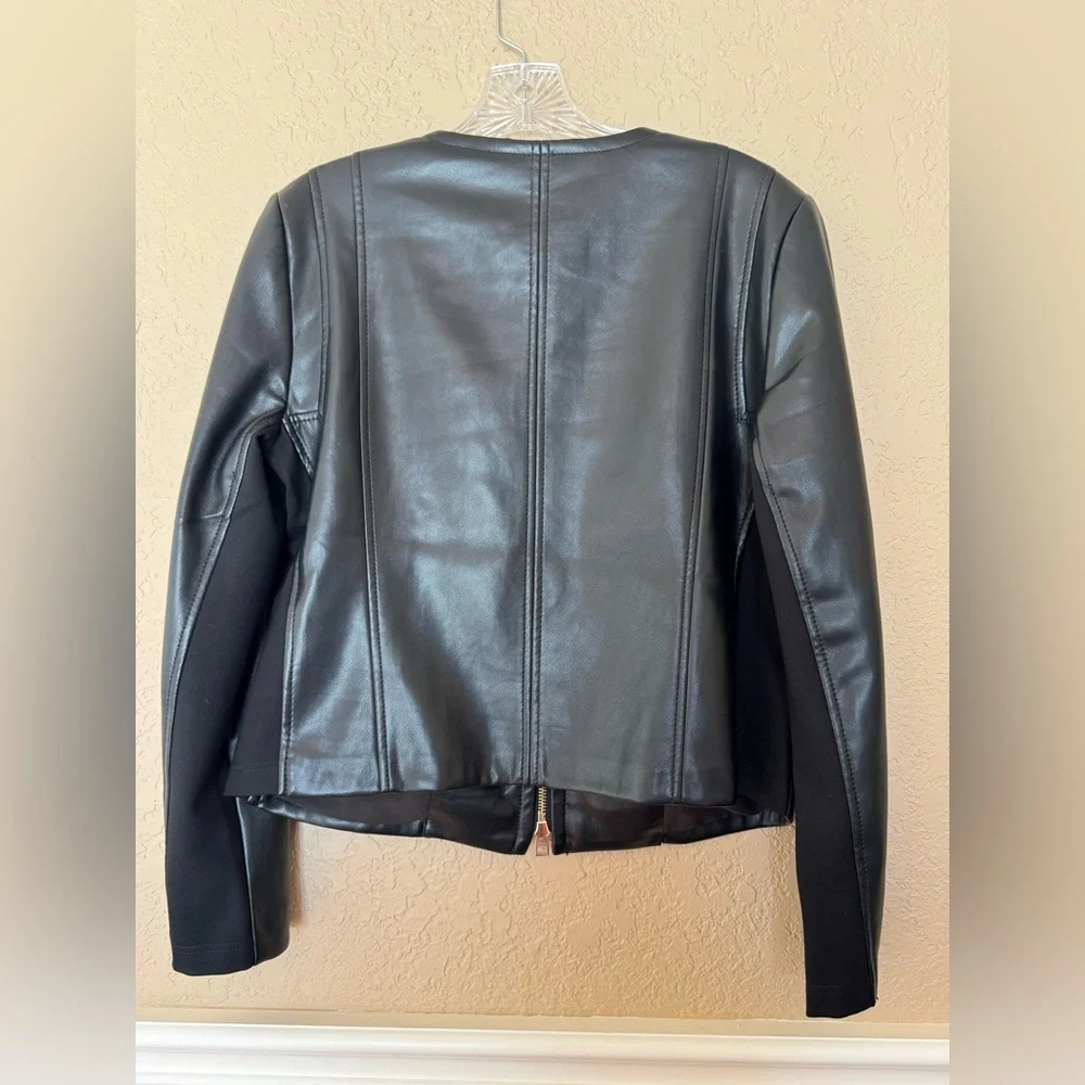 NWOT Chico’s faux leather jacket size 8/10 - Picture 6 of 7
